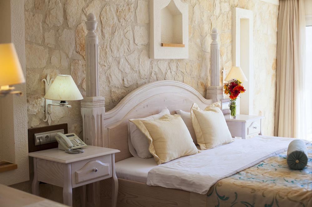 Likya Residence Hotel & Spa - Adults Only Kalkan Buitenkant foto